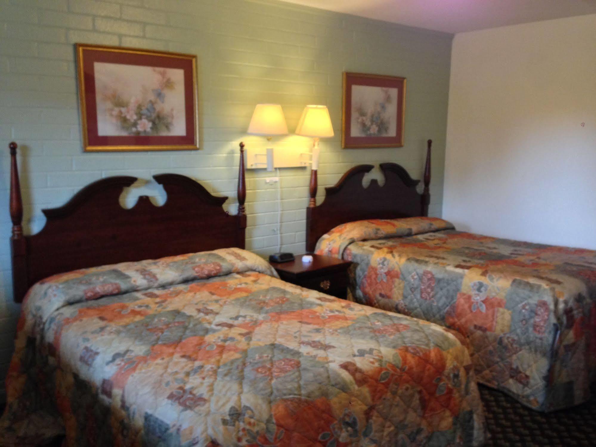 Villa Rosa Motel Painesville Esterno foto